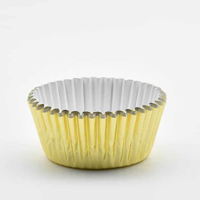 200 Pcs Gold Foil Cupcake Liners Standard Baking Cups Muffin Paper Cases | Food-grade, Greaseproof & Sturdy Parchment, Cupcake Wrapper for Party, Christmas, Gift - Image 7