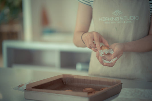 A Sweet Afternoon Starts with One Simple Cake