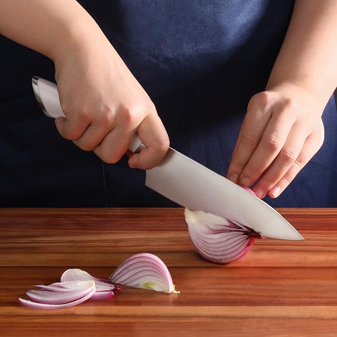 Knives & Cutting Boards