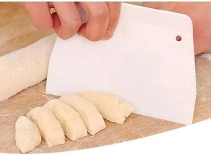 2PCS Dough Scraper, Nonslip Flexible Pastry Scraper Dough Cutter for Baking Bread Cake Pizza Fondant - Image 4