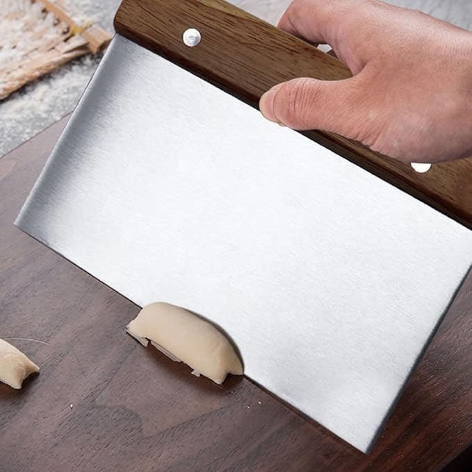 Dough Scraper Smooth Surface Baking Tool 2 Pcs Stainless Steel with Measurement Scale and Comfortable Handle Dough Cutter Random Color for Bread and Pastry Baking - Image 4