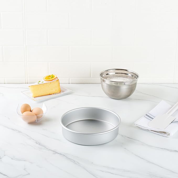 Restaurantware 3-Piece Cake Pan Set - Met Lux 10", 8", 6" Round Aluminum Baking Tins, Straight-Sided, Greaseproof, Even-Heating, Freezable - Anodized Aluminum Round Pans For Baking - Image 4