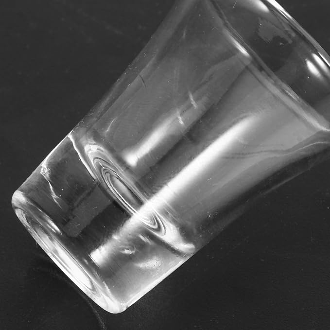 Garneck 10pcs Elegant Vintage Glass Liqueur Cup 20ml Small Drinking Chalice for Wine Tasting, Space-saving and Easy to Clean Glassware Suitable for Communion and Home Use - Image 3