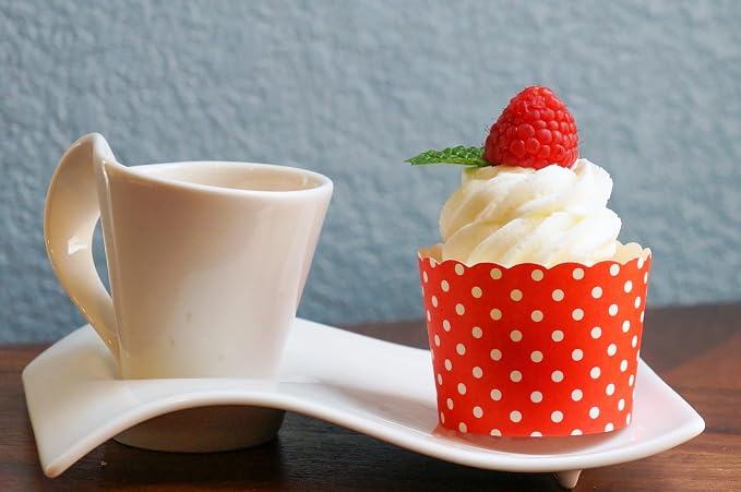 Paper Baking Cups (Polka Dots), Greaseproof Disposable Cupcake Liners (Red, Large Cups (50-Pack)) - Image 4