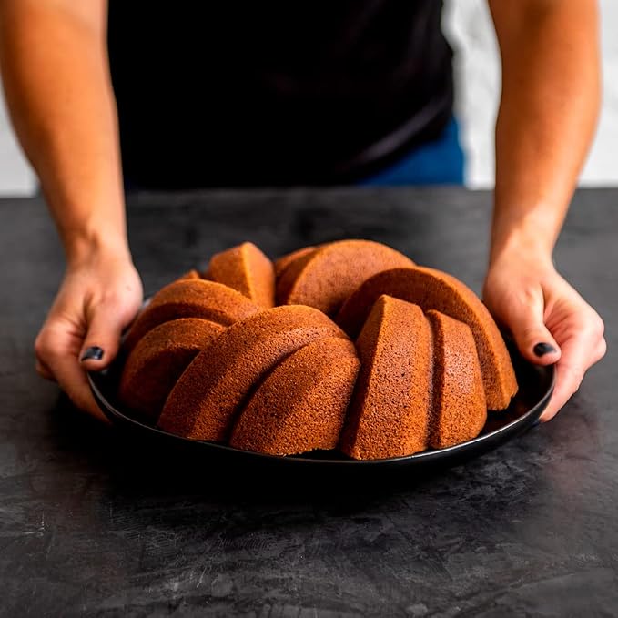 Nordic Ware NW 95577 75th Anniversary Braided Rope Bundt Cake Pan, Gold 12 Cup Capacity - Image 6
