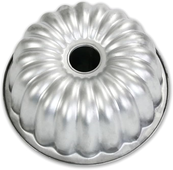 USA Pan Global Bakeware Scalloped Tube Cake Pan - Image 3