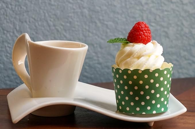 Paper Baking Cups (Polka Dots), Greaseproof Disposable Cupcake Liners (Green, Large Cups (50-Pack)) - Image 3