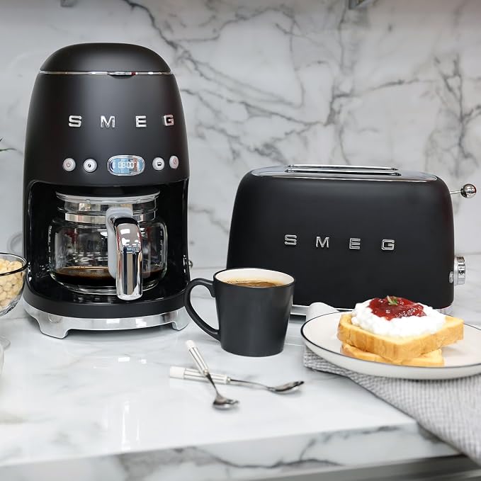 Smeg 50's Retro Style Aesthetic Drip Coffee Machine with 10 Cup Glass Carafe, Auto Start Feature, Keep Warm Plate, and Two Coffee Strength Settings (Matte Black) - Image 5