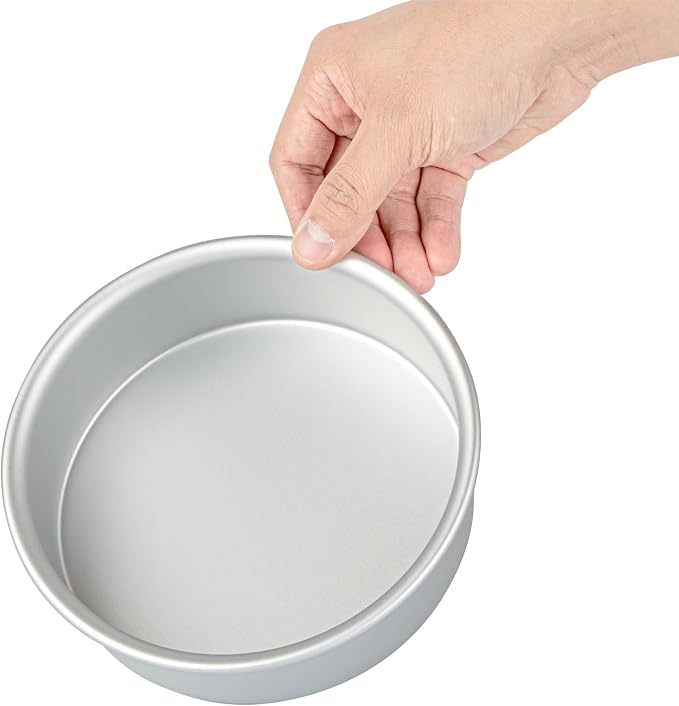 Restaurantware Aluminum Straight-Sided Cake Pan - Pack of 1 - Met Lux 6 x 2 Inches Round Baking Tin, Greaseproof, Even-Heating, Freezable - Anodized Aluminum Round Cake Pan Ideal For Baking - Image 9