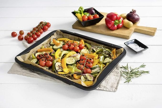 Zenker Adjustable Universal Oven Baking Tray, Black/Metallic, 13.58-20.47 x 12.99 x 1.18" - Image 4