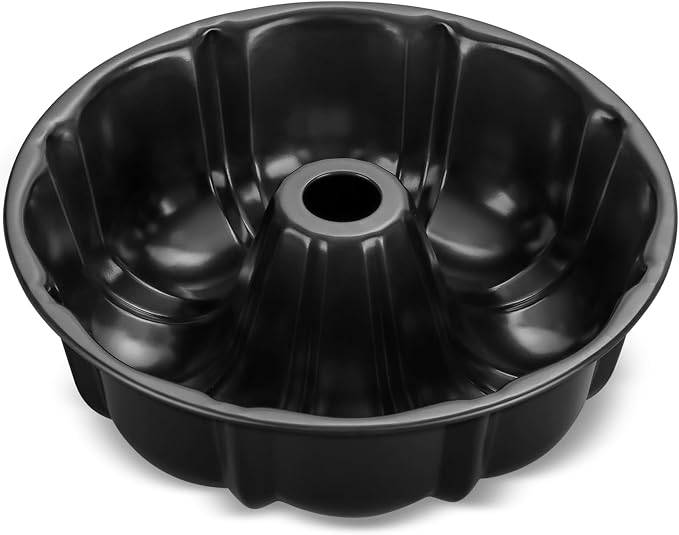 P&P CHEF 10 Inch Black Non-stick Cake Pan, Carbon Steel Fluted Tube Pan | Round Baking Pan for Pound Cake, 10-Cup Large Capacity Bakeware, Healthy & Heavy Duty, 1 Piece by PPCHEF