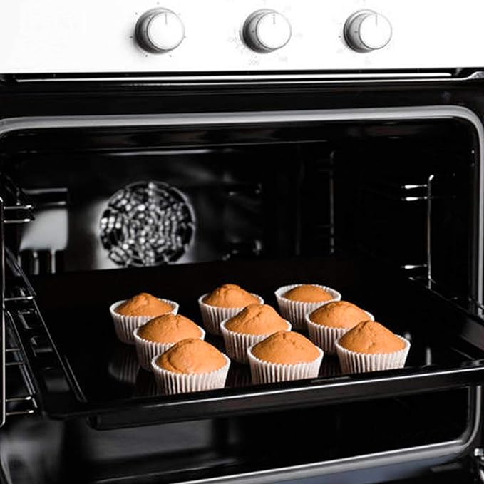 Caperci Standard White Cupcake Liners 500 Count, No Smell, Food Grade & Grease-Proof Baking Cups Paper - Image 4