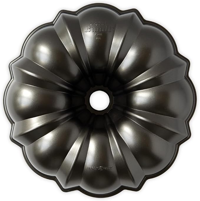 Nordic Ware Original Bundt, 12-Cup, Graphite - Image 6