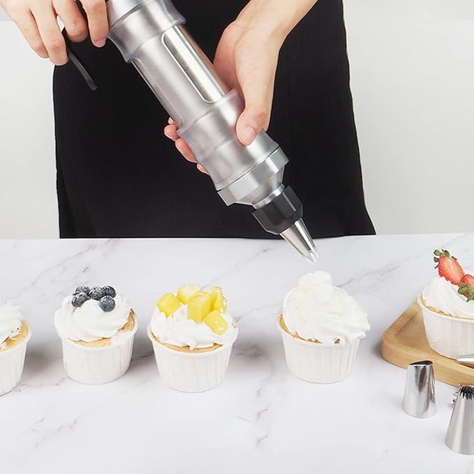 Dessert Decorating Syringe Set, Yellow Icing Decoration Set Stainless Steel Cupcake Injector/Decorating Icing Set with 6 Nozzle, 3 Scrapers, 2 Brushes for Baking Biscuit Cake Decoration (Black)