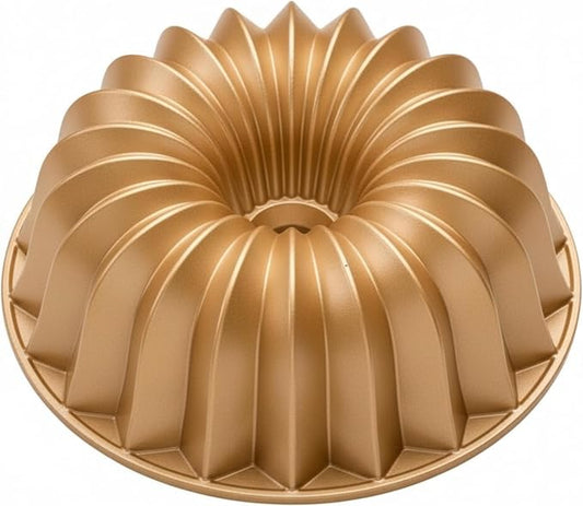 NutriChef Cake Pan - 10 Cups Die Cast Fluted Aluminum Cake Mold, Nonstick for Easy Release and Even Bake, Durable Design, Ideal for Desserts and Casseroles by NutriChef%E2%84%A2Kitchen