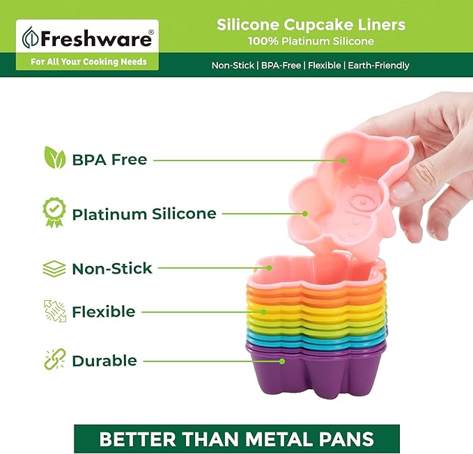Freshware Cupcake Liners, Pack of 12 Silicone Muffin Cups, Reusable & Non-stick Cupcake Liners for Party Halloween Christmas, Bear