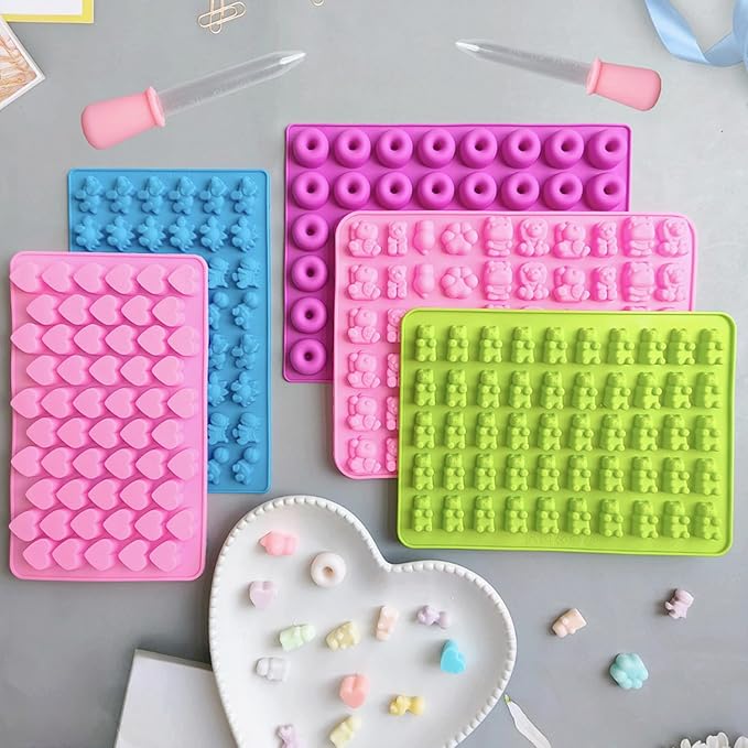 LeLehome 5Pcs Silicone Gummy Molds Set - Bear, Dinosaur, Animal, Donut, Heart Candy Molds 261 Cavities with 2 Droppers - Non-Stick, BPA Free for Chocolate & DIY