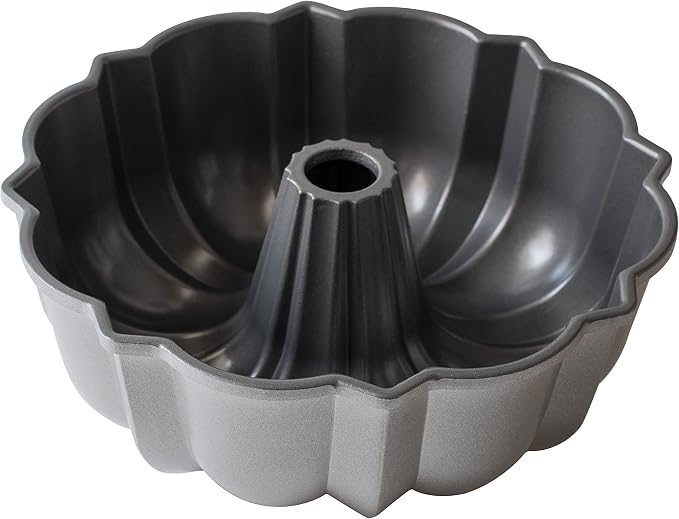 Nordic Ware Original Bundt, 12-Cup, Silver - Image 9