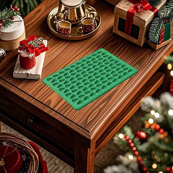 Christmas Silicone Molds 100-Cavities 3D Xmas Tree Chocolate Mold Christmas Theme Chocolate Candy Moulds Homemade Cute Chocolate Mold for Winter Party Candy Pudding Jelly Making