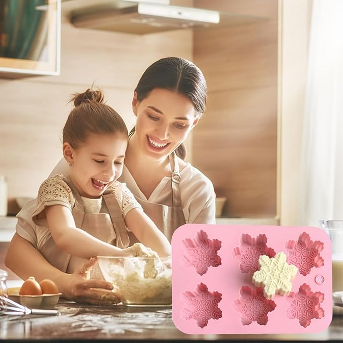 1 Pcs Christmas Silicone Molds,Large Size Snowflake Shape 3D Chocolate Silicone Mold 6-Cavities Candy Moulds for Christmas Day Winter Theme Candy Pudding Jelly Making