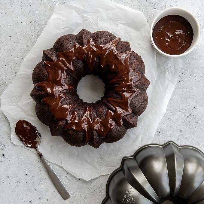 Nordic Ware Original Bundt, 12-Cup, Graphite - Image 3