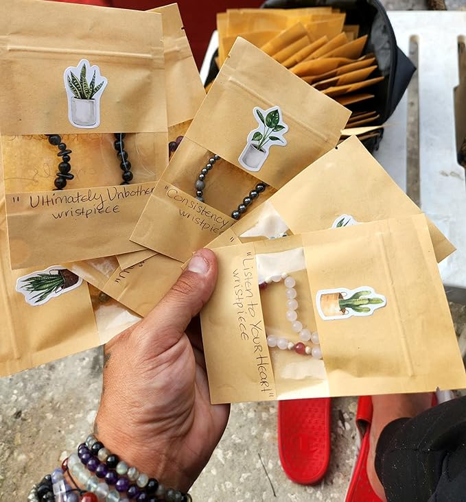 100pcs 3.5 x 5.5 inch Kraft Paper Treat Bags with Window Ziplock Stand Up Pouches for Food Storage Cookies Snacks Tea Packing - Image 5