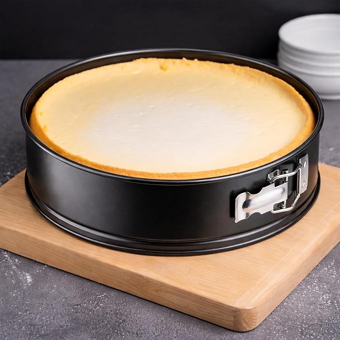 9 Inch Springform Cheesecake Pan with Lid and Protector Leakproof Spring Form Pan for Nonstick Cheesecake Travel Friendly Carbon Steel Bakeware for Pie Cake Pizza (9 inch) - Image 6