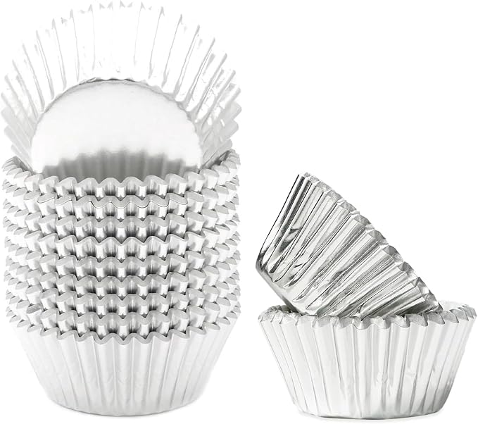 qiqee Foil Cupcake Liners, 300 Count, Standard Size, Silver by Qiqee
