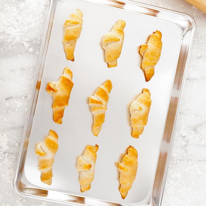 Restaurantware Met Lux 13 x 18 Inch Half Size Baking Sheet 1 Heavy-Duty Cookie Sheet - Evenly Bakes Treats Make Pastries or Cookies Aluminum Sheet Pan For Commercial or Home Use - Image 3