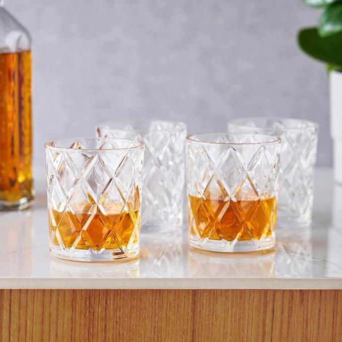 True Diamond Crystal Scotch Bourbon Whiskey Glasses, Old Fashioned Glasses Drinking Set, Whiskey Tumblers, Premium Bar Glassware Set of 4, 11 oz - Image 4