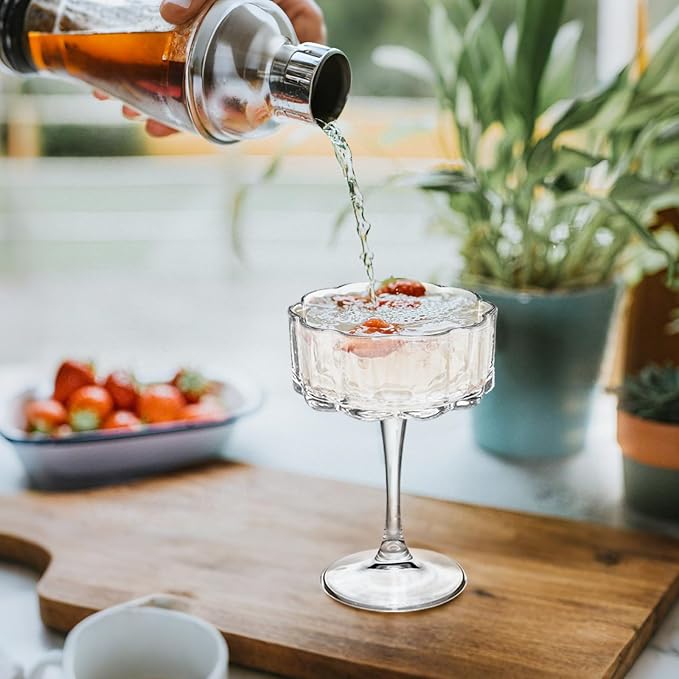 Vintage Champagne Coupes Glass Cute Martini Cocktail Glasses,13oz Crystal Martini Wine Glasses Set Of 12 Elegant Flower -Shaped Goblet Drinking Champagne Dessert Yogurt Ice Cream Glassware Cups Clear - Image 2
