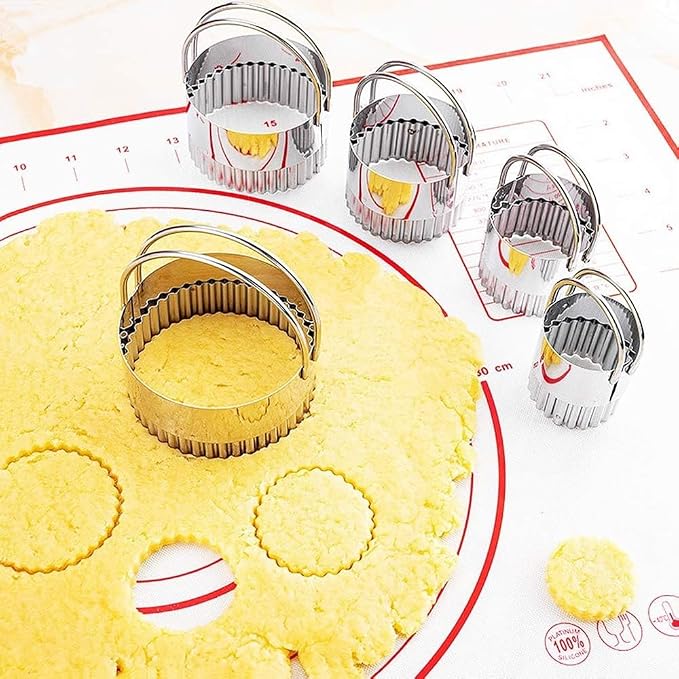 Stainless Steel Biscuit Cutters Set for Baking (5 Pieces) | Fluted Round Cookie Cutters with Handle | Professional Baking Dough Tools - Image 3