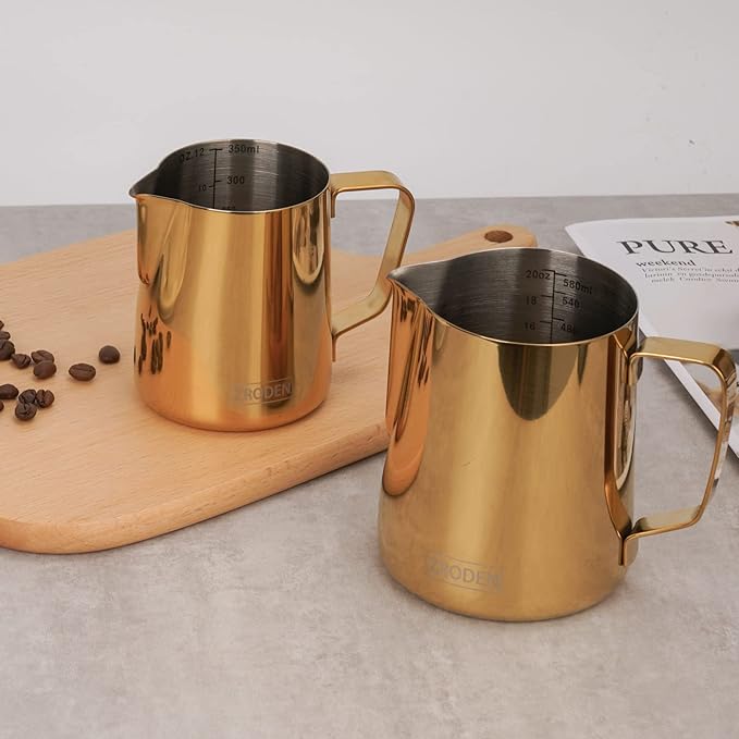 Milk Frothing Pitcher, 20oz Espresso Steaming Pitchers Stainless Steel Milk Coffee Cappuccino Barista Steam Pitchers Milk Jug Cup with Decorating Pen Latte Art, Gold