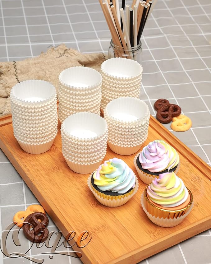 qiqee White Cupcake Liners, 600 Count, Standard Size - Image 5