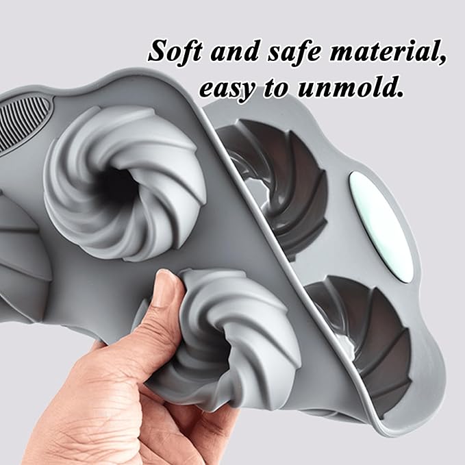 Christmas Wreath Ice Mold Silicone Tray - 6 Hole DIY Holiday Baking Pan for Festive Drinks, Chocolate Making - Easy Release & Clean, Cold & Heat-Resistant Reusable for DIY Crafts, Desserts (Style3)