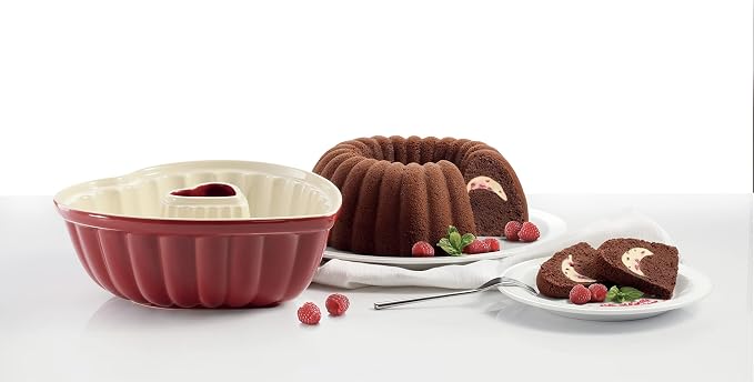 Tescoma - 622212 Delìcia Cake Tins with Heart Shaped Donut Mould, Ceramic, Dishwasher Safe, Red and White - Image 3