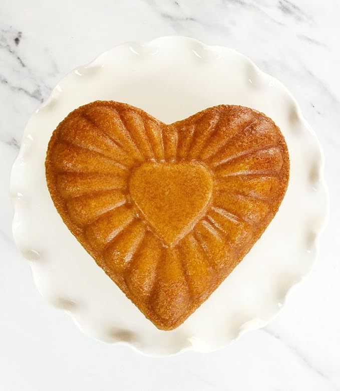 USA Pan Global Bakeware Fancy Heart Cake Pan - Image 3