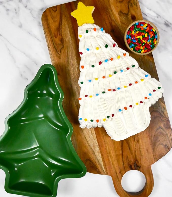 USA Pan Global Green Christmas Tree Cake Pan - Image 4