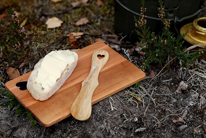 Butter knife - Handmade from Nordic untreated Juniper wood - Unique Heart Shape Handle - Image 2