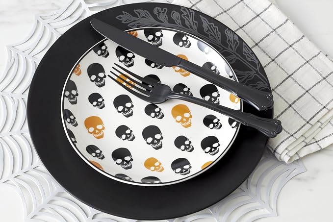 Oneida Vintro Halloween 4-Piece Accent Plates, Appetizer Plate Set for 4 | porcelain, hand wash recommended | also great as a halloween dessert plate for salad or bread, microwave safe - Image 4