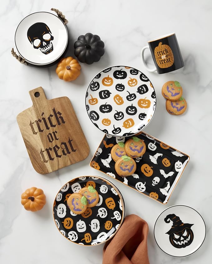 Oneida Vintro Halloween 4-Piece Accent Plates, Appetizer Plate Set for 4 | porcelain, hand wash recommended | also great as a halloween dessert plate for salad or bread, microwave safe - Image 6