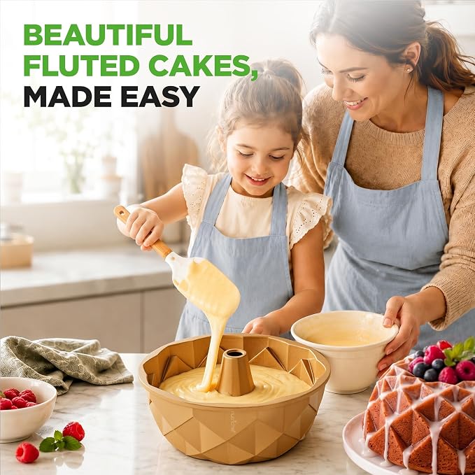 NutriChef 9-Inch Cake Pan - 9 Cups Nonstick Heavy Cast Aluminum Cake Mold for Baking - French Wreath Design for Uniform Baking - Easy to Clean, Gold - Image 2