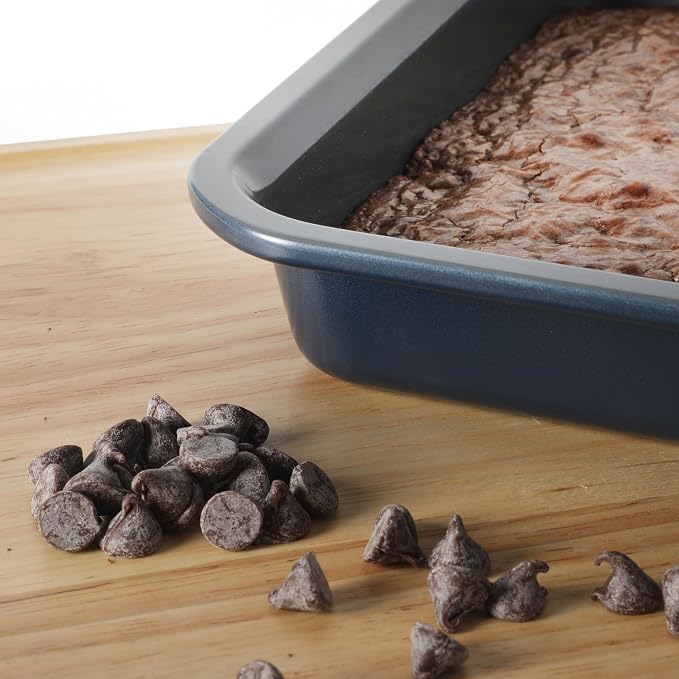 Calphalon Legacy Bake Pan, 9 Inch Baking Pan PFA Free Nonstick Heavy Gauge Steel Bakeware for Even Heating, Oven Safe Squre Pan for Cakes, Brownies, Roasting, Everyday Kitchen Use - Image 4