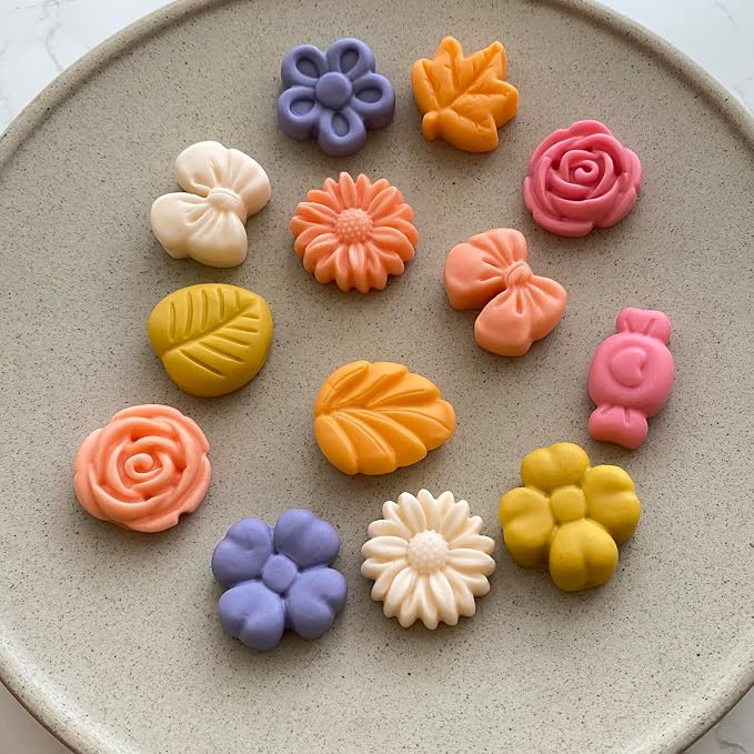 Flower Candy Molds Silicone 2PCS Daisy Flower Chocolate Molds Tulip Flower Mold Bow Tie Leaf Jello Molds Ice Mold Pudding Molds Soap Molds Cookie Molds for Desserts Making - Image 6
