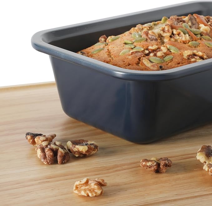 Calphalon Legacy Loaf Pan, 9 x 5 Inch Baking Pan, Kitchen Bread Pan, Nonstick Heavy Gauge Steel PFOA-Free Bakeware for Even Baking, Bread and Meatloaf Pan, Oven Safe, Easy Clean - Image 3