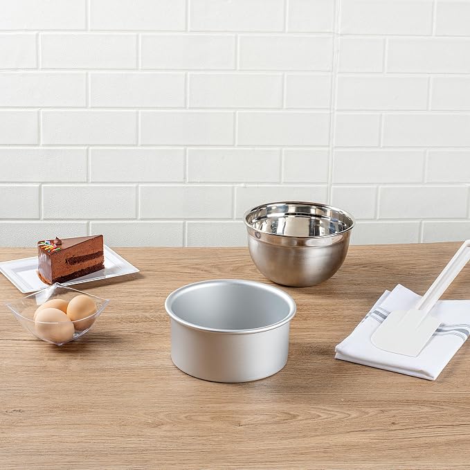Restaurantware-Met Lux 6 x 3 Inch Straight-Sided Baking Tins, 12 Round Cake Pans - Oven-Ready, Freezable, Anodized Aluminum Round Baking Pans, Greaseproof, For Layer Birthday Cakes - Image 3
