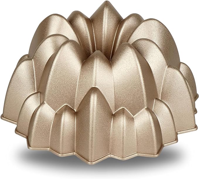 Baker's Secret Fluted Cake Pan, Cake Pans, Novelty Cake Pan, Die Cast Aluminum Cake Pans, 2 Layers Non-stick Coating, Novelty Cake Pan - The Cast Aluminum Collection (Cascade) by BakersSecret