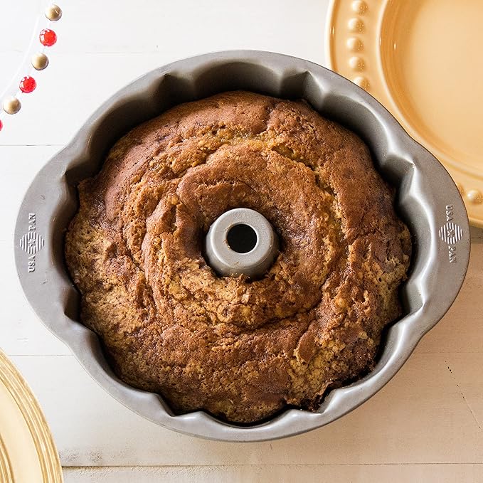 USA Pan Bakeware Nonstick Fluted Tube Cake Pan, Aluminized Steel 10-Inch - Image 5