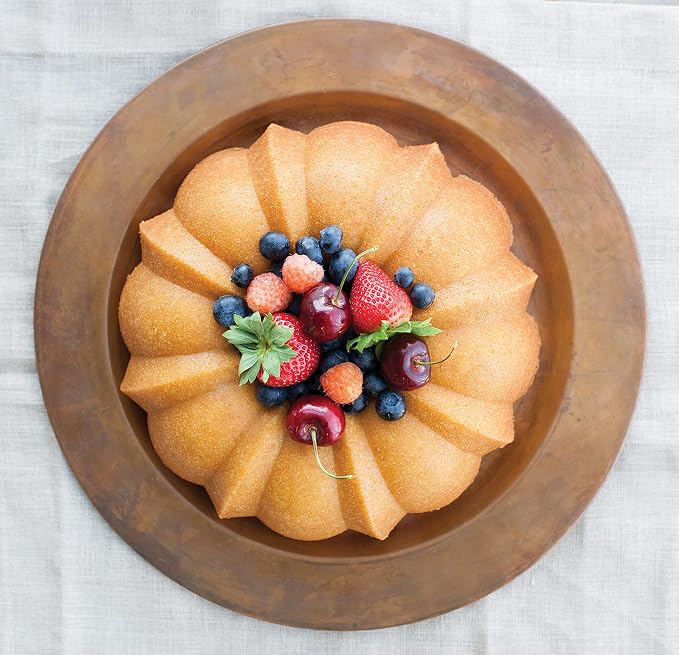 Nordic Ware Original Bundt, 12-Cup, Silver - Image 6
