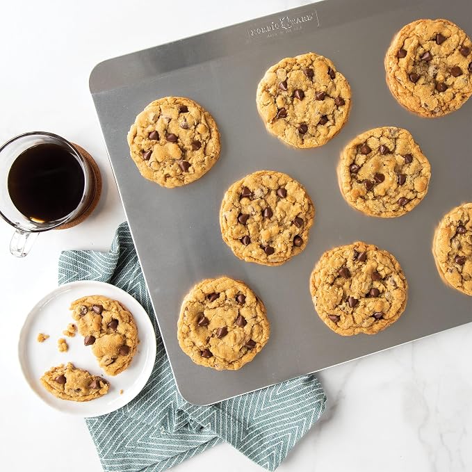 Naturals 16 x 14 Inch Insulated Aluminum Rectangular Baking Cookie Sheet Pan, Double Wall Oven Safe Bakeware for Even Baking Cookies & Pastries - Image 4